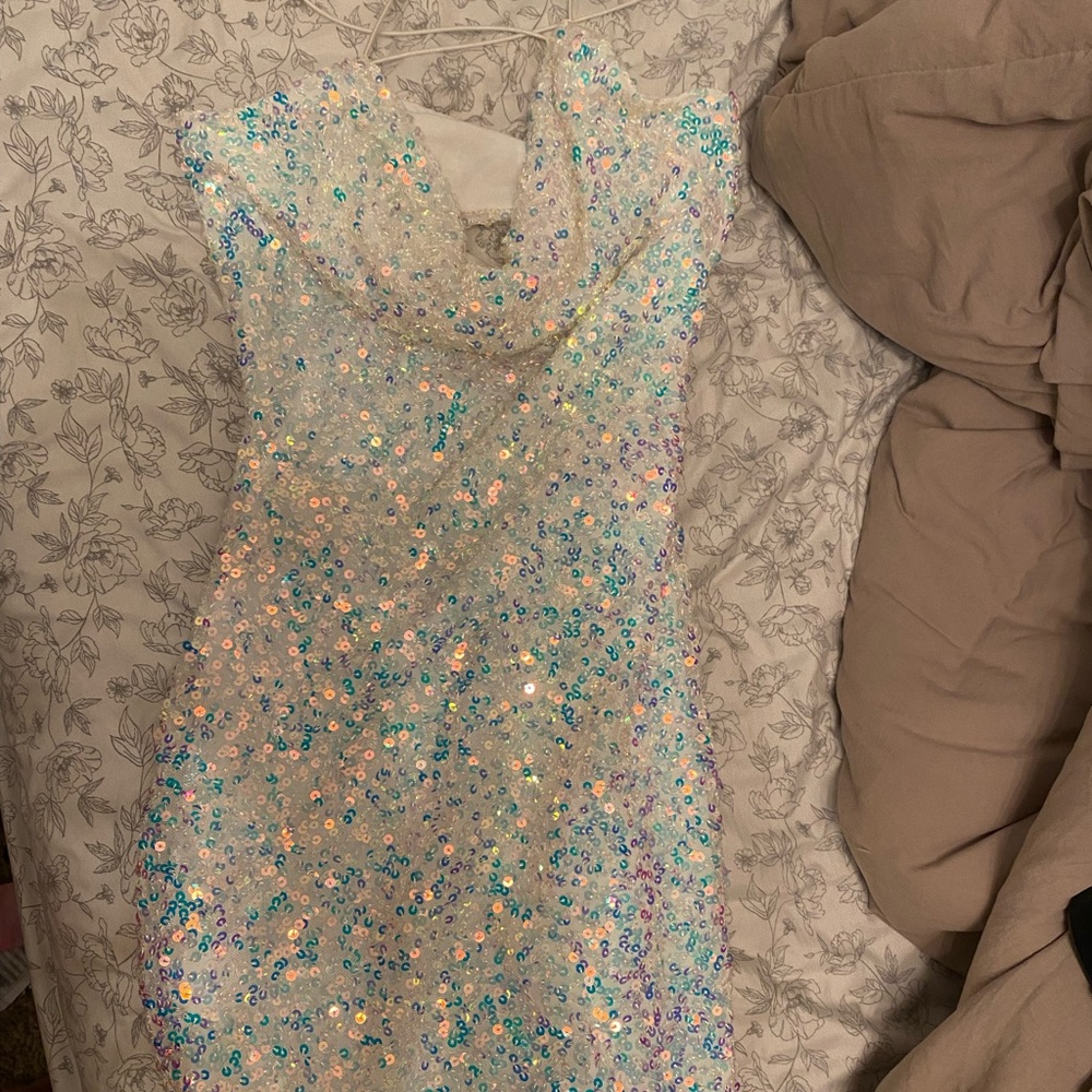 Windsor Hoco dress